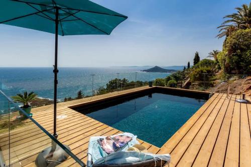 Charming Riviera Villa for 8 Guests Pool & Sea View