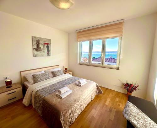 Apartments Maslina & Pinija