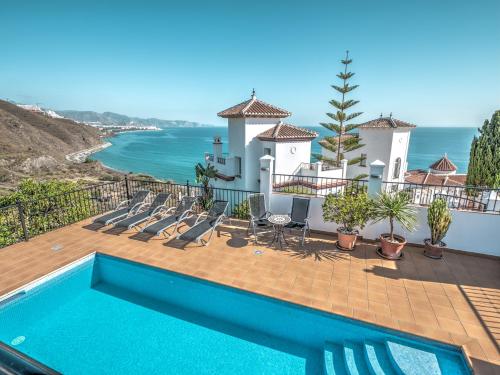 Beautiful villa with private heated pool in Nerja