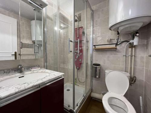 Ένα μπάνιο στο Appartement studio mezzanine - Gruissan GN140-039