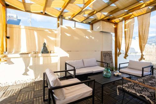 Urban Nest - Loft with Private Rooftop Garden