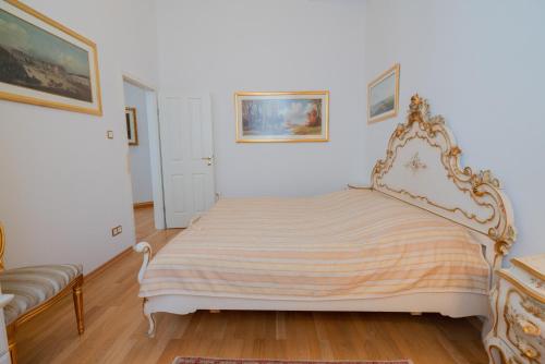 Zdjęcie z galerii obiektu Empress Sisi Royal Apartment w Wiedniu