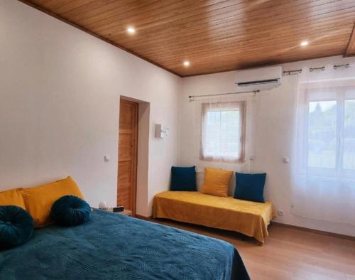 Les Tables Aux Vaches Laouzas