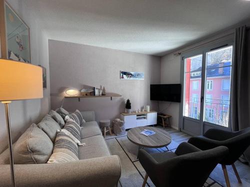 Duplex charmant à Cauterets, proche commerces et téléphérique - FR-1-812-82