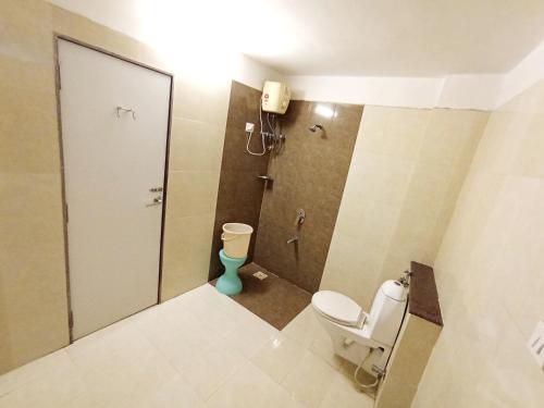 Un baño de Hotel Vaikunth By Adamo