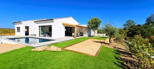 Villa Florida, 8 pers, vue montagne, 350 m plage à pieds