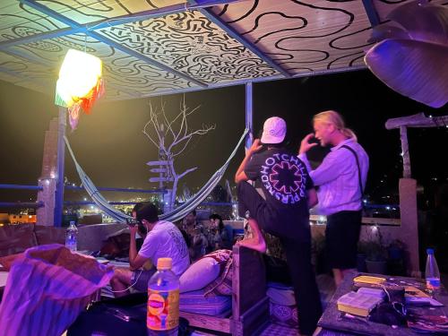 Tetamu yang menginap di Agachill Surf House