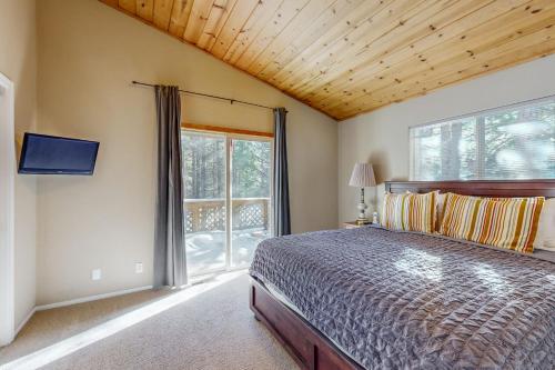 Postel nebo postele na pokoji v ubytování Jade House