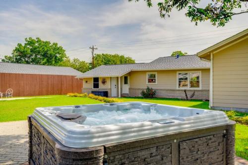 a large hot tub in the yard of a house at 8b 4b nearby pool Blanco wine trail town sq in Blanco