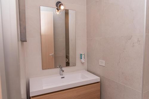 Ένα μπάνιο στο Opal Rental I