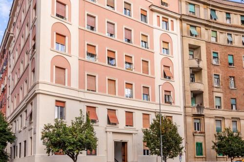 Rome Golden Retreat