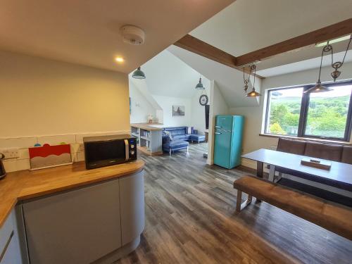 Dapur atau dapur kecil di Skyelander Apartments