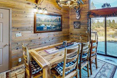 Φωτογραφία από το άλμπουμ του Game & Gather Getaway σε La Pine