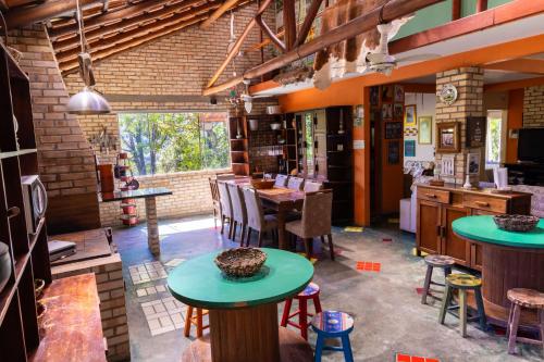 Εστιατόριο ή άλλο μέρος για φαγητό στο Casa de Campo LEÃO BAIO - Antônio Carlos SC