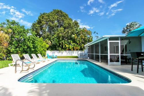 Πισίνα στο ή κοντά στο Luxury 5BR Villa Heated Pool near Beach & Casino