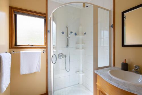 Koupelna v ubytování Matterhorn Lodge by Sotheby's Luxury Rental Homes