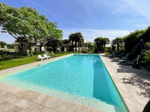 Gîte de charme avec piscine chauffée, clim et WiFi en Loire - FR-1-381-602