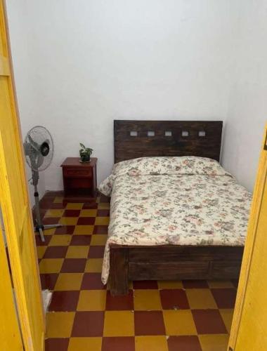 La Chanca Hostelにあるベッド