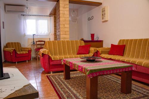 Triangle Park Apartments A2