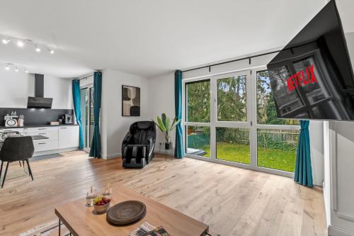 NobleNest Deluxe - Massage - Kaffee - Arbeitsplatz