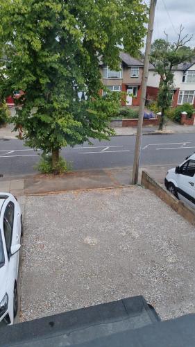 Contractors & Relocation haven, 3BD House, Secure off-site parking & office space photo 25