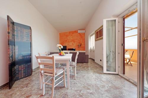 SUNSET Terrace Apartment