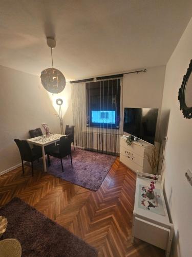 Apartman Mani