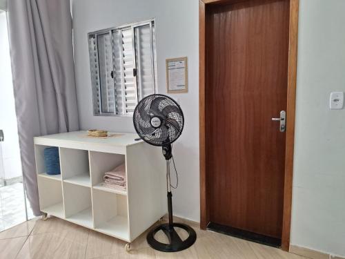 Gambar di galeri bagi Kitnet com ar condicionado e banheiro externo di Capão Bonito