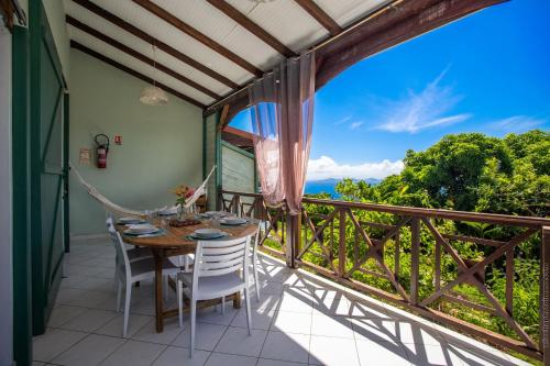 Un balcón o terraza de Gîtes de Checheti