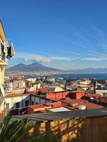 Smile At Vesuvio