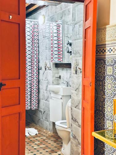Un baño de Riad Le Petit Patrimoine De Fés