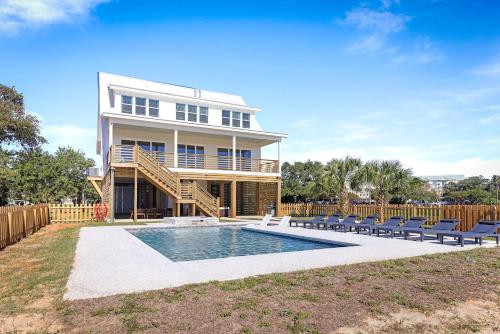 Πισίνα στο ή κοντά στο Luxury Views, Heated Pool, Spa, and Golf Green