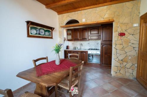 Η κουζίνα ή μικρή κουζίνα στο Appartamento nel cuore delle montagne abruzzesi