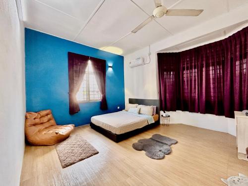 Кровать или кровати в номере Entire Residential House Alma Bukit Mertajam Spacious 4 bedroom