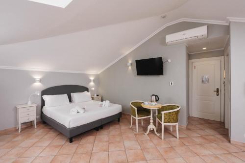 Sourire Hotel Image