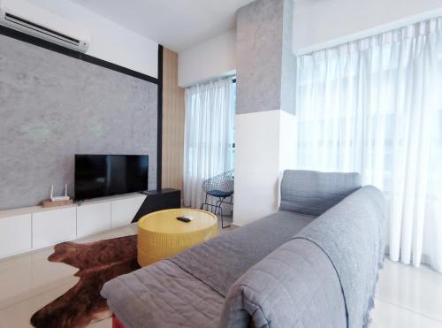Телевизор и/или развлекательный центр в Arte plus by 3BR sweet home