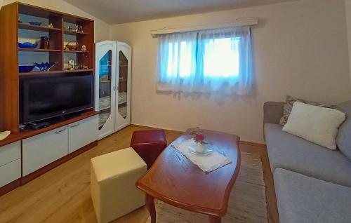 Pet Friendly Home In Pula With Ethernet Internet