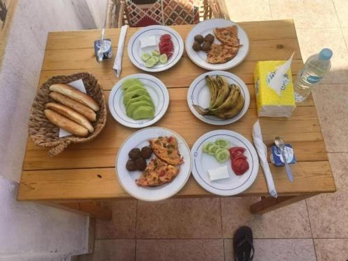 Comida en la casa de huéspedes o alrededores