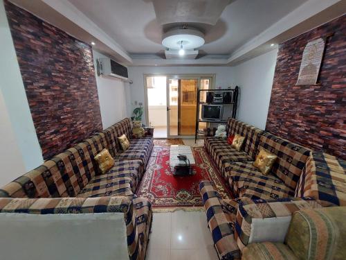 شقة160م ش اطلس العصافرة الدور8