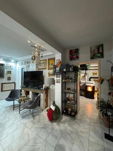 Μια τηλεόραση ή/και κέντρο ψυχαγωγίας στο Palazzo Adalgisa