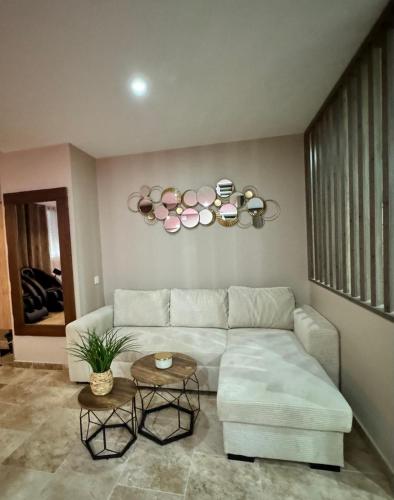 Χώρος καθιστικού στο Le boudoir suite&spa