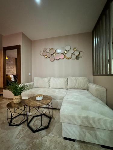Χώρος καθιστικού στο Le boudoir suite&spa