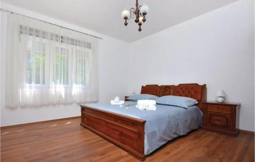 Beautiful Home In Split