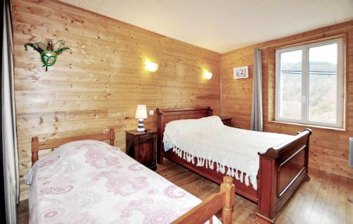 Katil atau katil-katil dalam bilik di Awesome Home In Mazamet