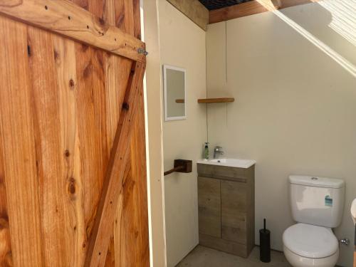 Koupelna v ubytování Takahuri Glamping Domes