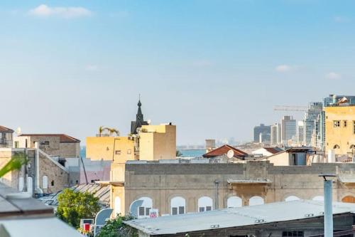 Nespecifikovaný výhled na destinaci Tel Aviv nebo výhled na město při pohledu z apartmánu