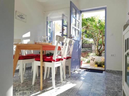 Φωτογραφία από το άλμπουμ του Apartment Rubus - Stivan, Cres - 900 m to Merascica beach σε Štivan