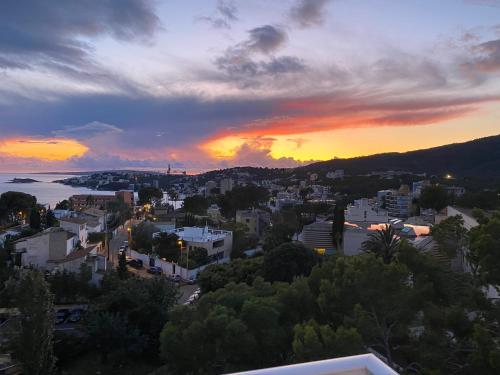 Estudio con terraza y vistas al mar 500 metros de Cala Mayor Playa