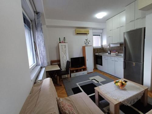 A kitchen or kitchenette at Studio Azman