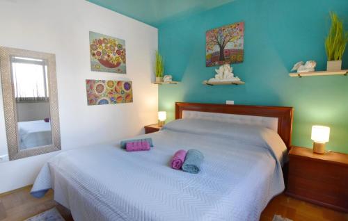 Apartments with WiFi Umag - 23617